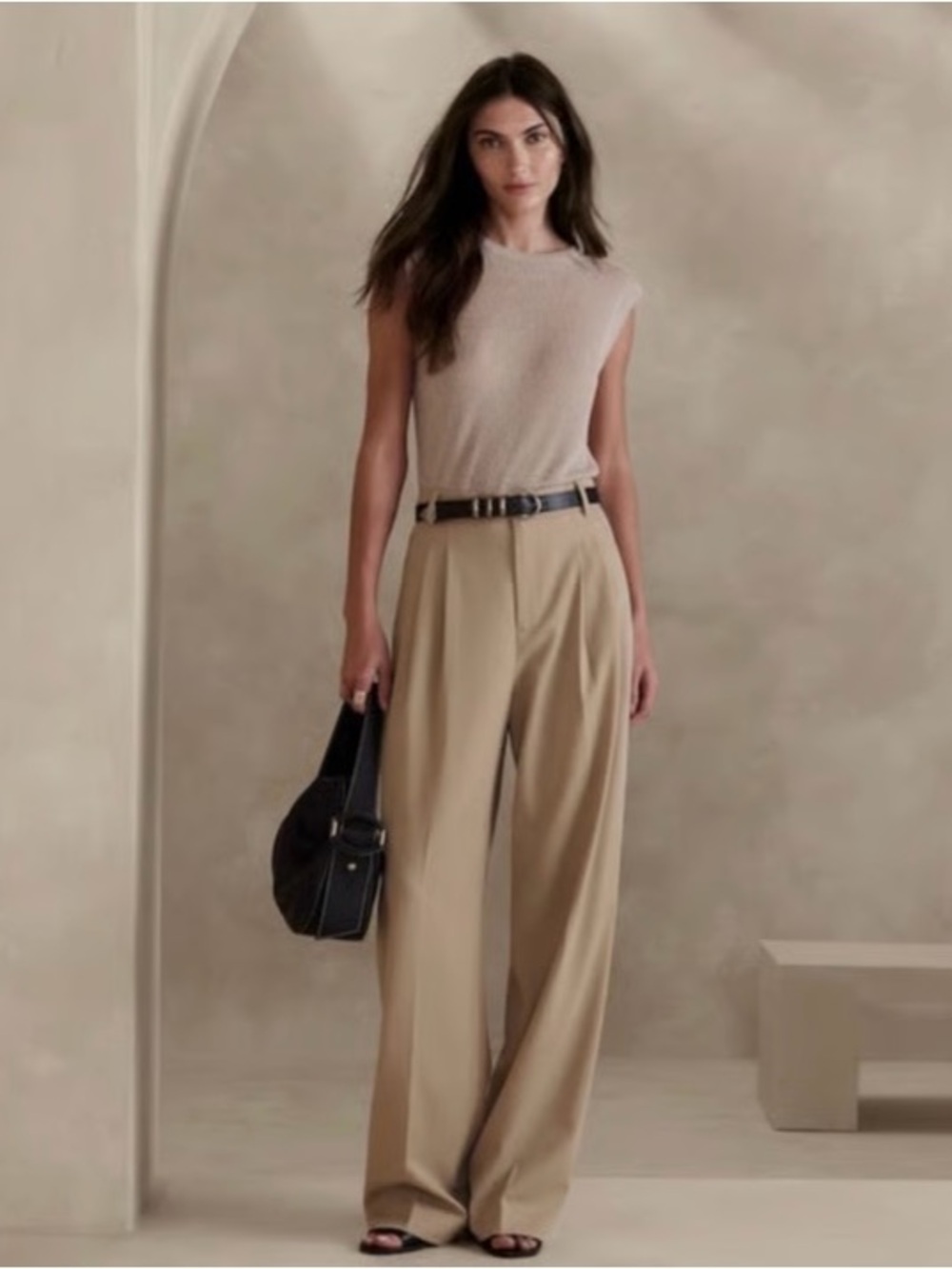 Banana Republic Lightweight Wool Wide-Leg Trousers in Khaki